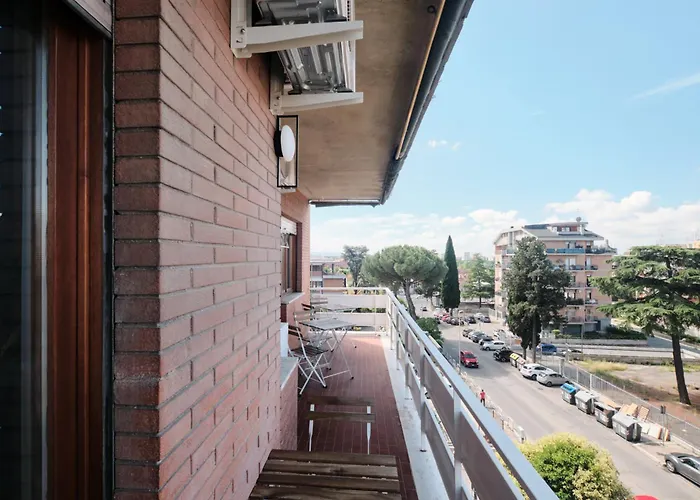 Bright 2 Min Metro B 20 Min Colosseum Private Bathroom Swimming Pool Free Parking * Rome
